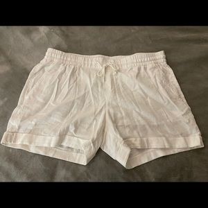 New linen blend shorts
